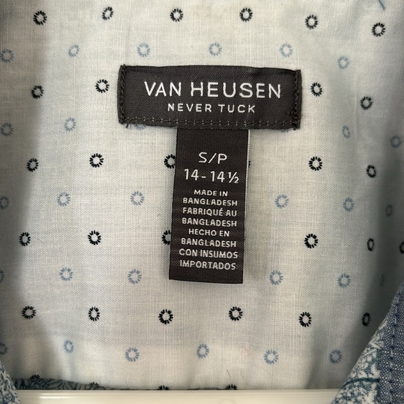 Fun summer button down! - Picture 2 of 4